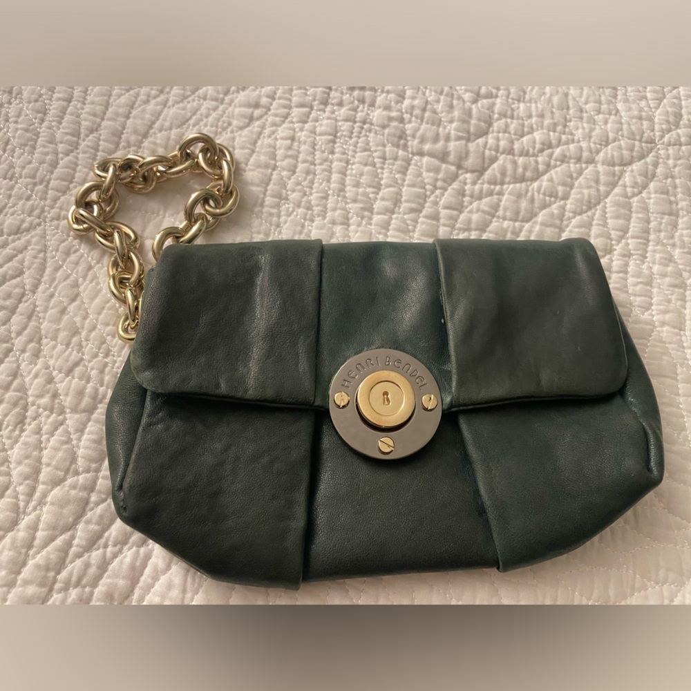 henri bendel dark green leather clutch with gold chain